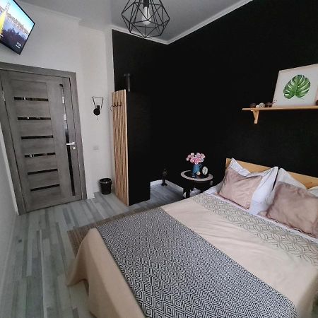 Halal-Apartamenty Рядом Трц Megaalma-Ata מראה חיצוני תמונה